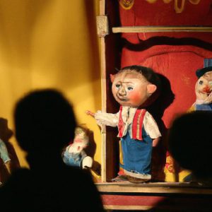 teatr cieni dla dzieci jak to działa